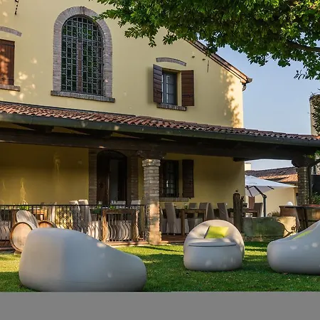 La Posa Degli Agri 4*