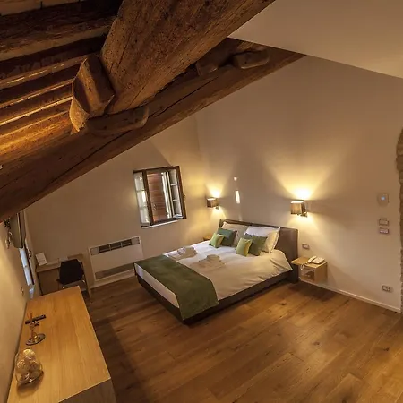 La Posa Degli Agri Bed & Breakfast 3*